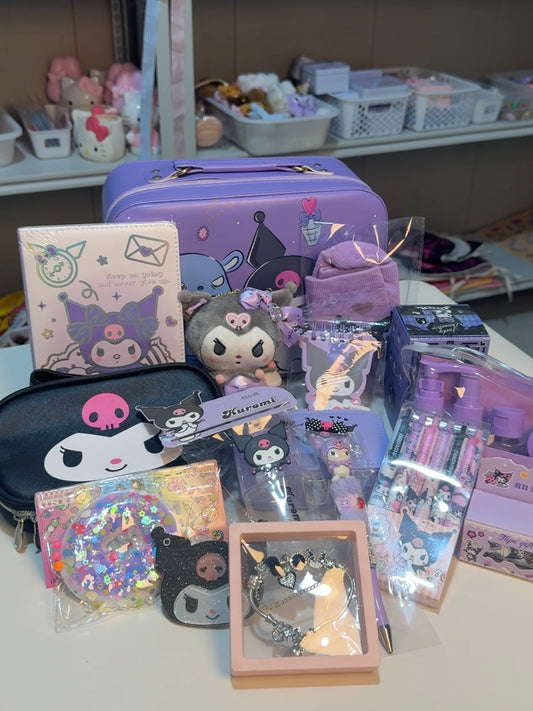 1 Gift Box +10 /15 Random items